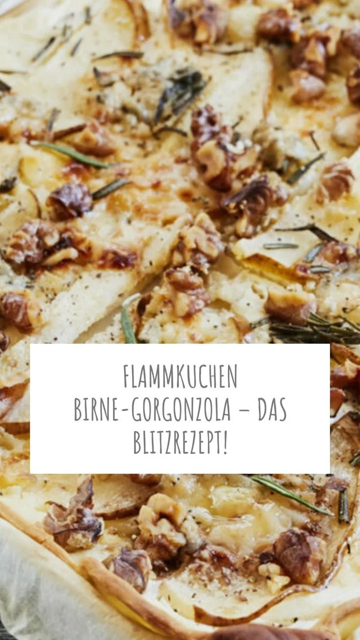 Flammkuchen mit Birne und Gorgonzola, verzehrfertig und lecker.