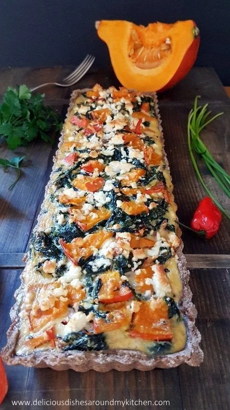 Herbstgenuss: Kürbis Quiche mit Spinat, vegetarisches Rezept für die Saison