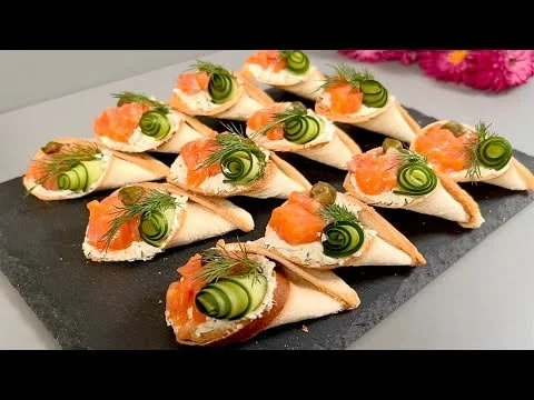 Leckere Vorspeise für den Feiertagstisch, die Gäste begeistert und Sandwiches übertrifft.