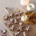 einfaches halloween rezept skelett platzchen 2026 08 06 210745 683x1024 1