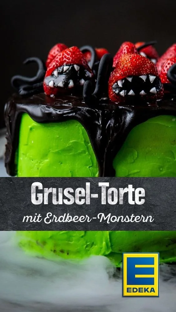 Schaurige Grusel-Torte mit dekorativen Halloween-Motiven