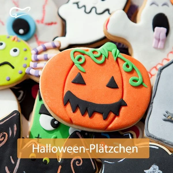 Leckere Halloween-Plätzchen in verschiedenen Formen und Farben.