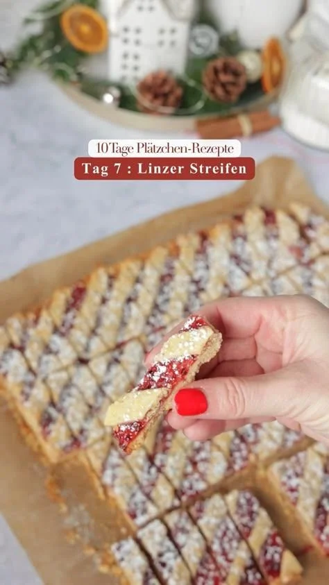 Linzer Streifen Weihnachten - traditionelle Plätzchen mit Marmelade