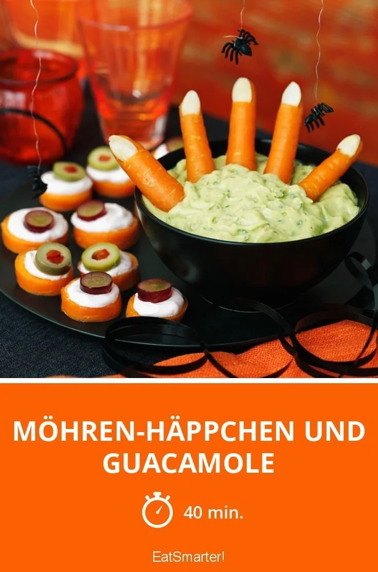 Leckere Möhren-Häppchen serviert mit cremiger Guacamole auf einem Teller.